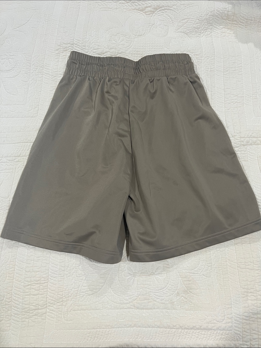 ADIDAS Adibreak shorts in Chalky Taupe Brown Breakaway shorts. size Medium - Picture 6 of 15